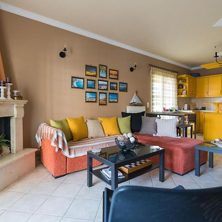 Aurelia Apartment Lixouri Bagian luar foto