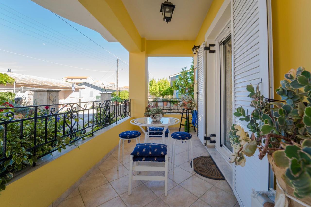 Aurelia Apartment Lixouri Bagian luar foto
