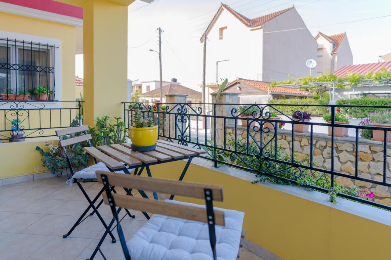 Aurelia Apartment Lixouri Bagian luar foto