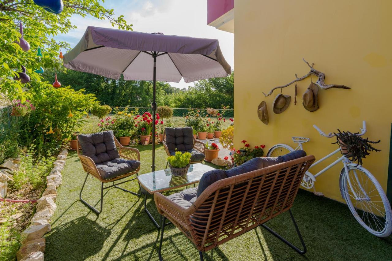 Aurelia Apartment Lixouri Bagian luar foto