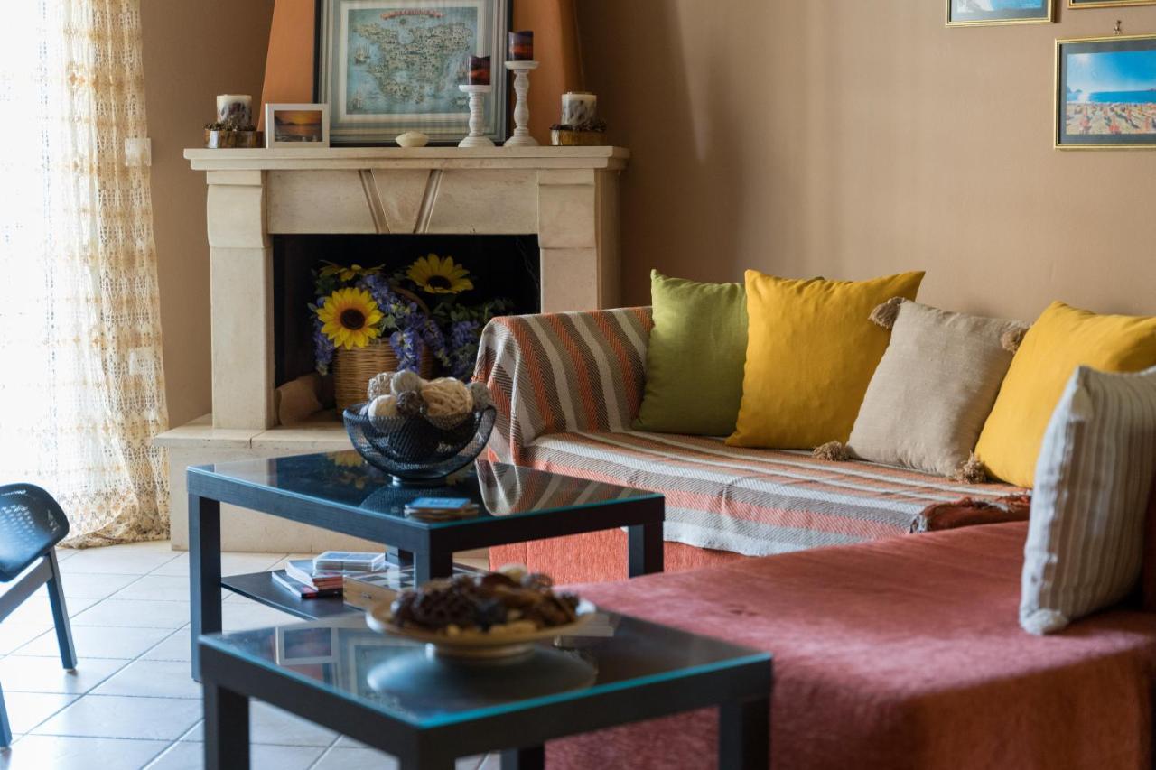 Aurelia Apartment Lixouri Bagian luar foto