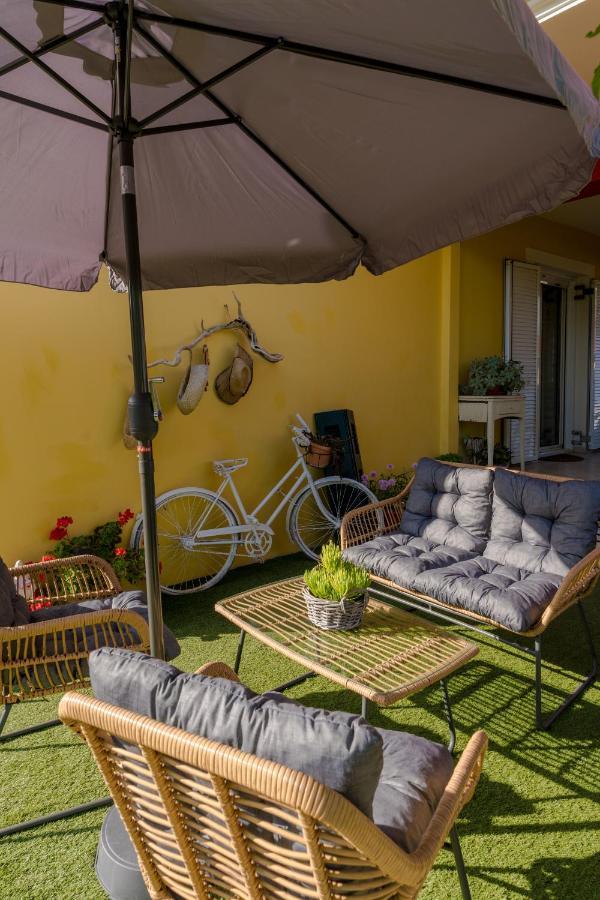 Aurelia Apartment Lixouri Bagian luar foto